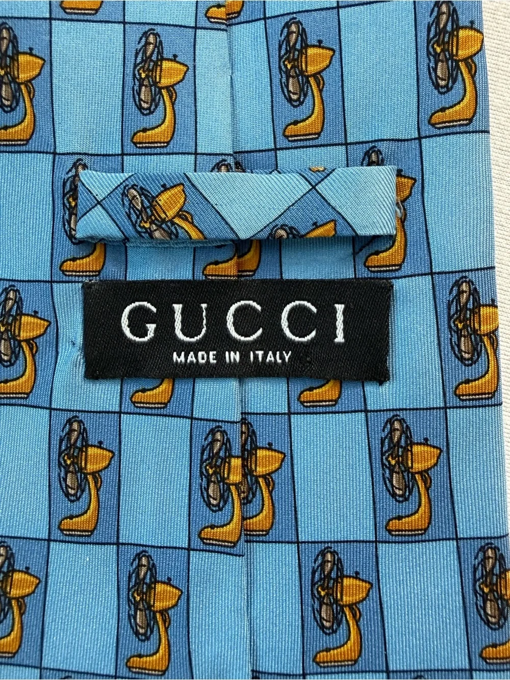 Gucci silk tie w/ electric fan pattern, blue/yellow, 54” 3.25”, GUC